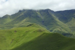 Ngaqamadola Passes