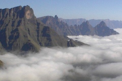 Mponjwane, Inner and Outer Needles